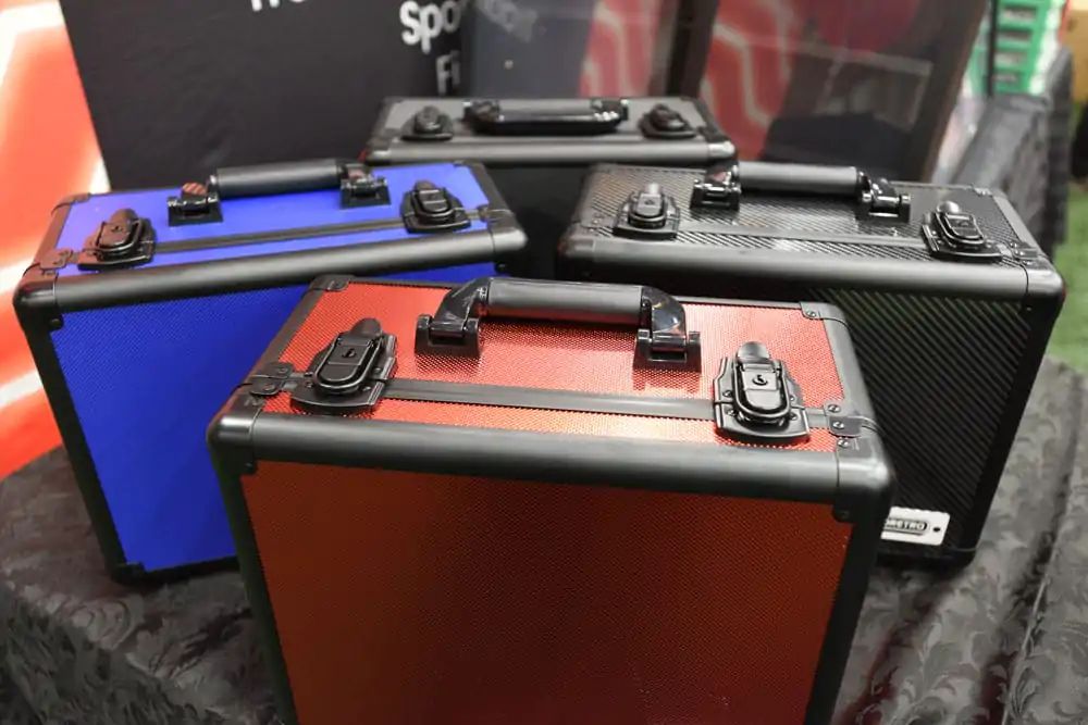 Evoretro Trading Card Suitcase Black Small Ver. 2 product photo