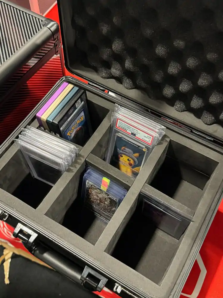 Evoretro Trading Card Suitcase Black Small Ver. 2 product photo