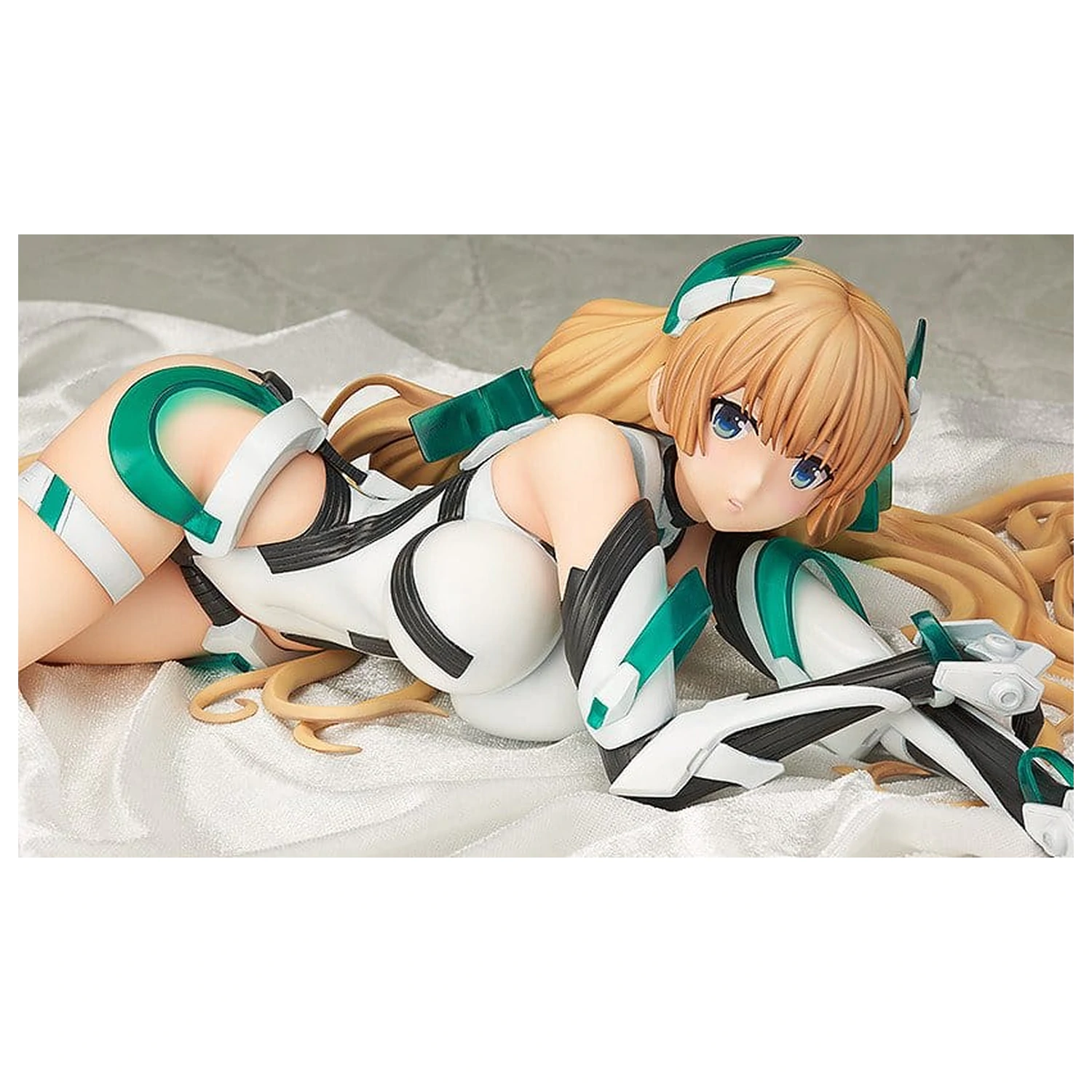 Expelled from Paradise PVC Statue 1/4 Angela Balzac 48 cm product photo