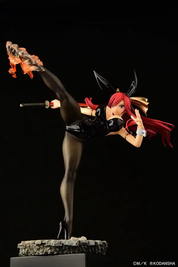 Fairy Tail Statue 1/6 Erza Scarlet High Kick Black Bunny Ver. 37 cm termékfotó