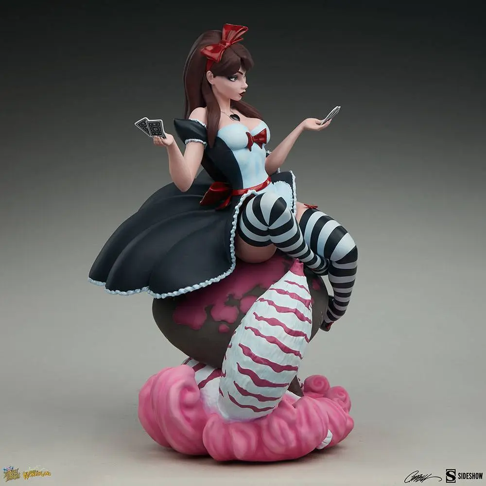 Fairytale Fantasies Collection Statue Alice in Wonderland Game of Hearts Edition 34 cm product photo