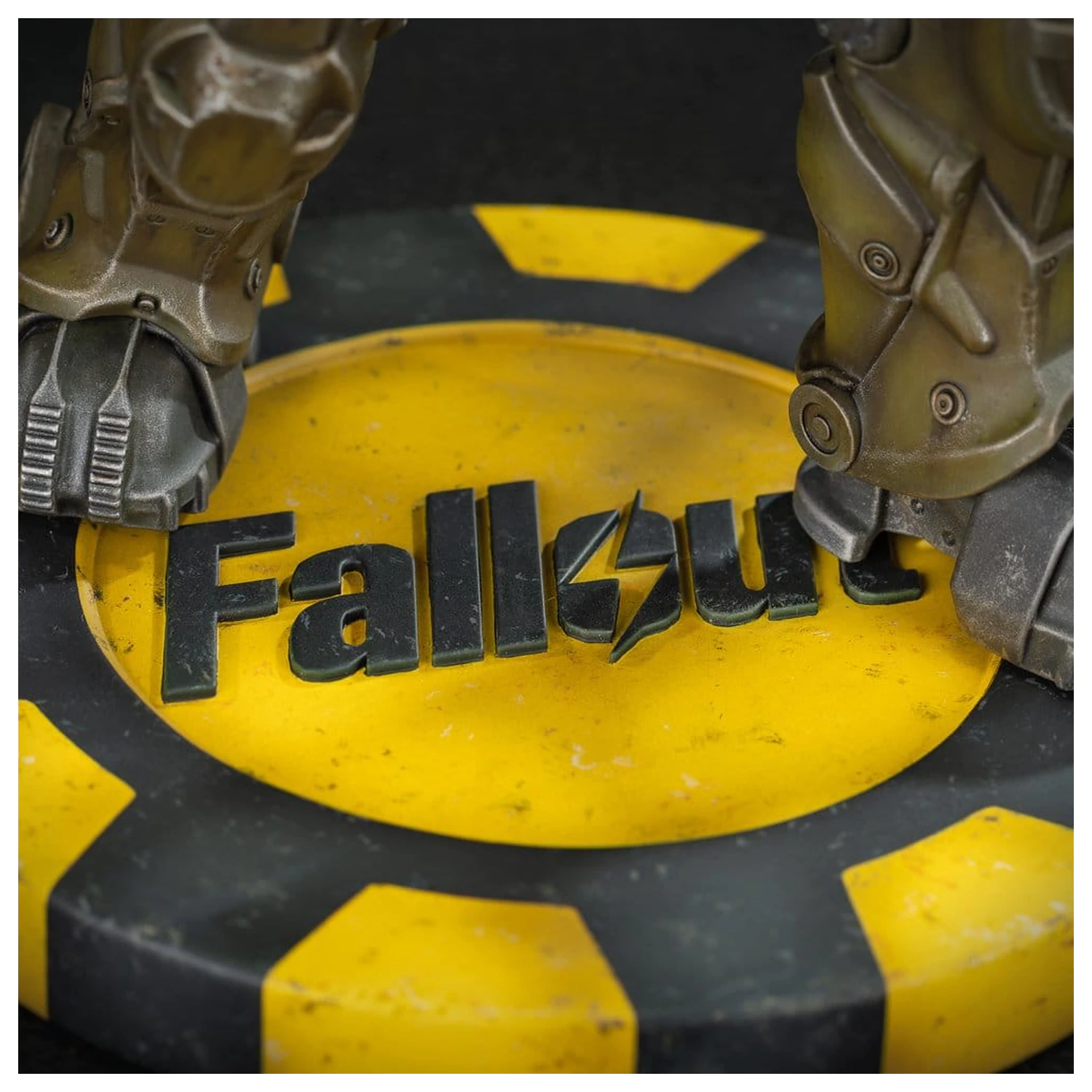 Fallout (Amazon) PVC Figure NCR Power Armor 25 cm product photo
