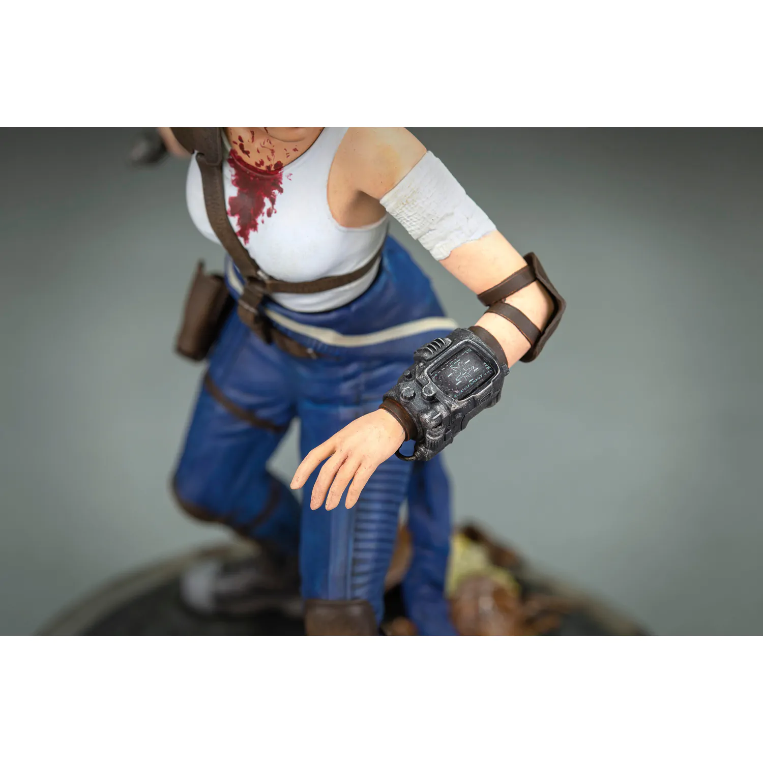 Fallout PVC Statue Lucy 18 cm product photo