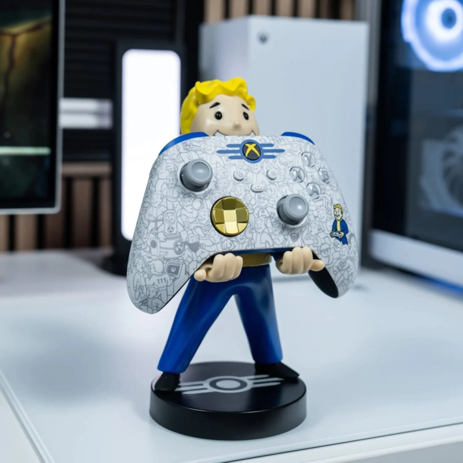 Fallout Vault Boy Cable Guys Controller Holder and Phone Stand 23 cm product photo