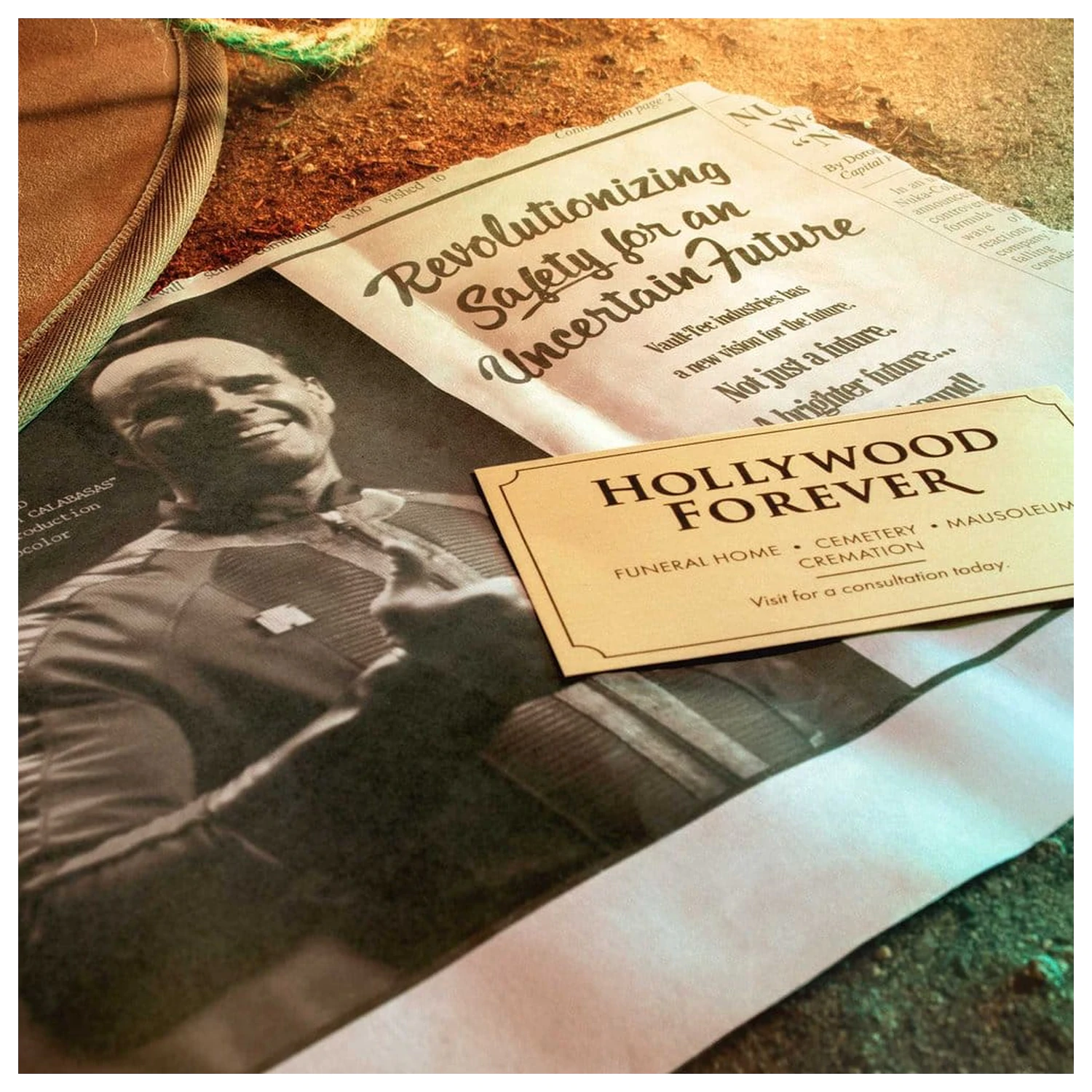 Fallout Gift Box Wasteland Treasures Kit product photo