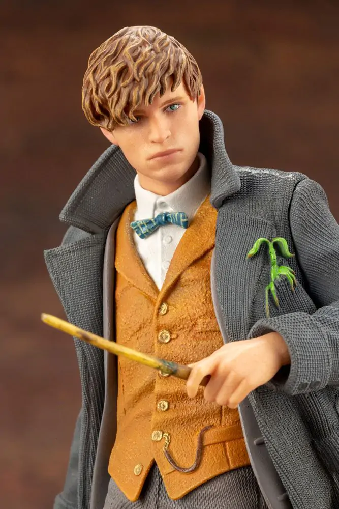 Fantastic Beasts 2 ARTFX+ PVC Statue 1/10 Newt Scamander 18 cm termékfotó