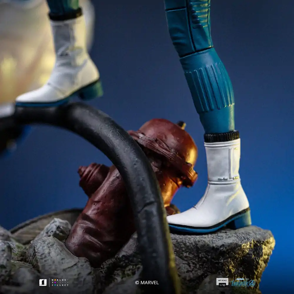 Fantastic Four Art Scale Statue 1/10 Invisible Woman and Franklin 28 cm product photo