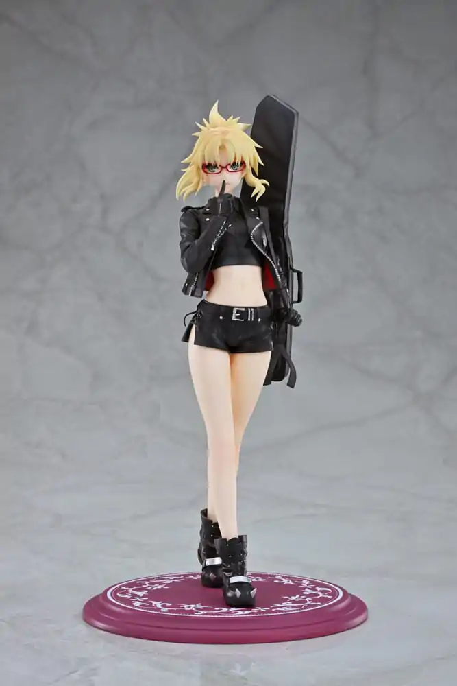 Fate/Apocrypha PVC Statue 1/7 Red Saber (Mordred) Original Glasses Model Ver. 22 cm termékfotó