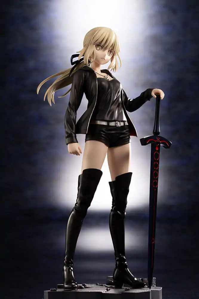 Fate/Grand Order PVC Statue 1/7 Saber/Altria Pendragon (Alter) Casual Ver. 24 cm termékfotó