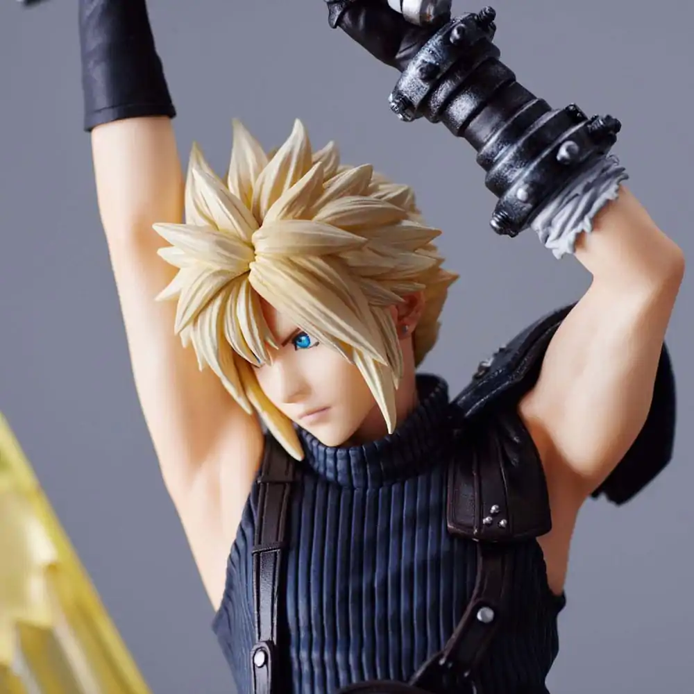 Final Fantasy VII Rebirth PVC Figure Cloud Strife 30 cm termékfotó