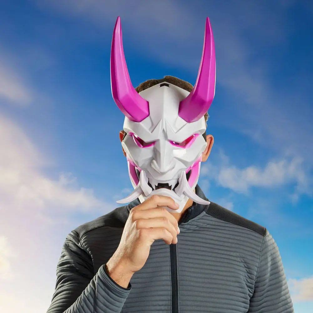 Fortnite Victory Royale Series Mask Fade product photo
