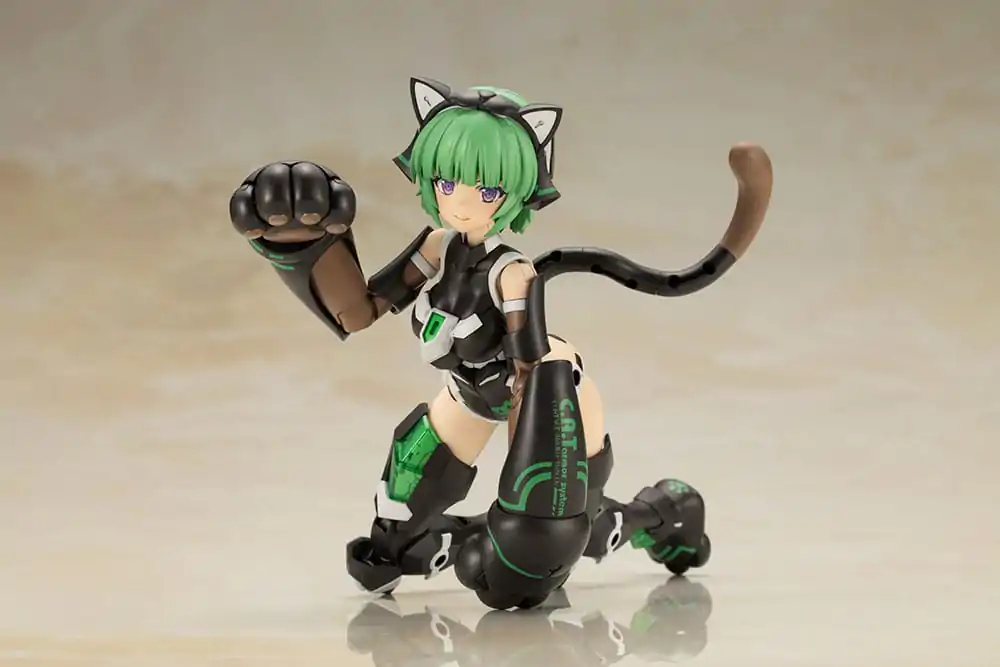 Frame Arms Girl Plastic Model Kit Magatsuki Cat Armor Ver. 16 cm termékfotó