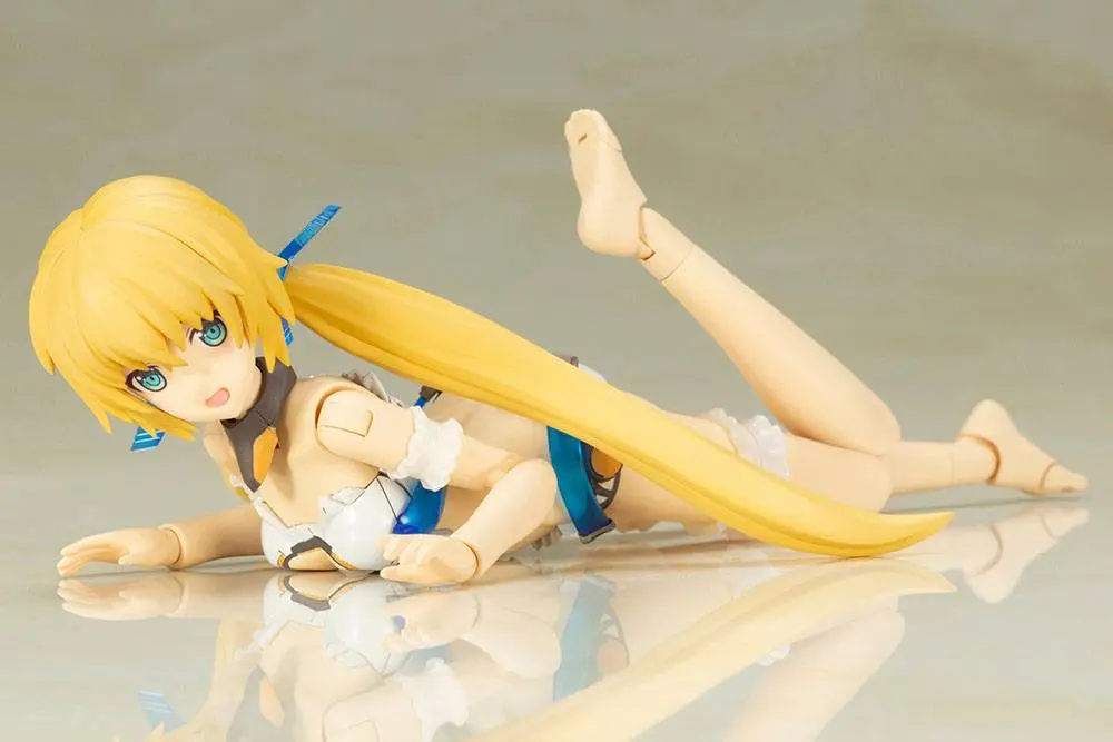 Frame Arms Girl PVC Statue Hresvelgr=Ater Summer Vacation Ver. 15 cm termékfotó