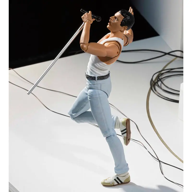 Freddie Mercury 1985 Live Aid Version S.H. Figuarts figure 15cm product photo