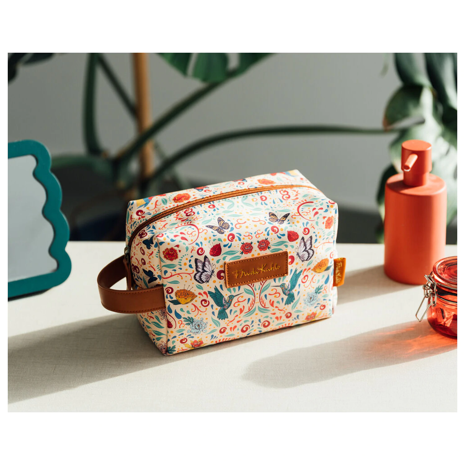 Frida Kahlo Long Live Life vanity case product photo