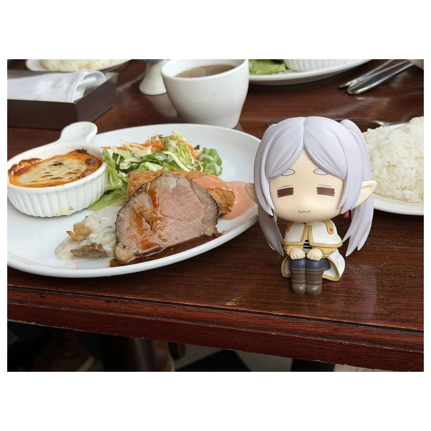 Frieren: Beyond Journey's End Look Up PVC Statue Frieren Droopy Face Ver. 11 cm      product photo