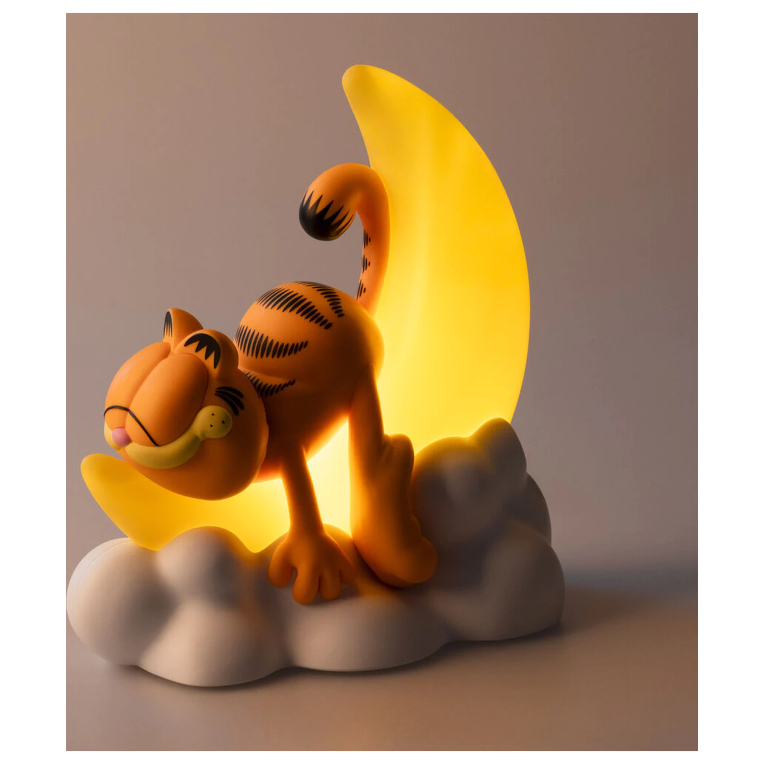 Garfiel lamp product photo