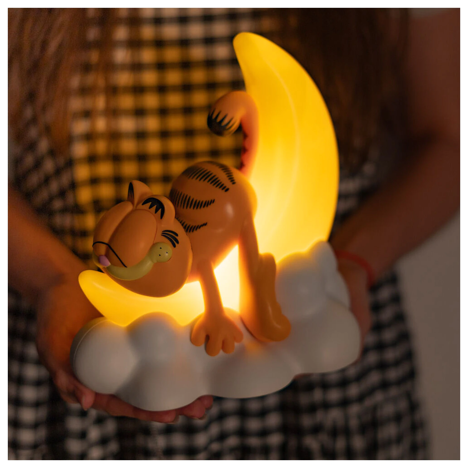 Garfiel lamp product photo