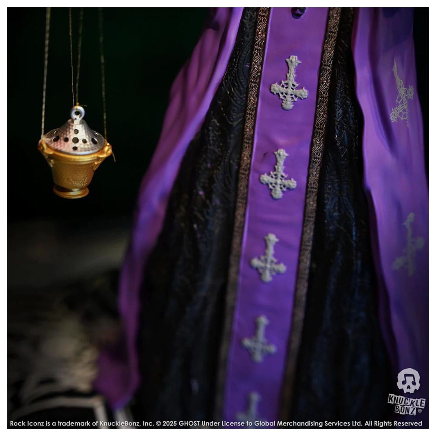 Ghost Rock Iconz Statue Papa V Perpetua Purple Robes 22 cm product photo
