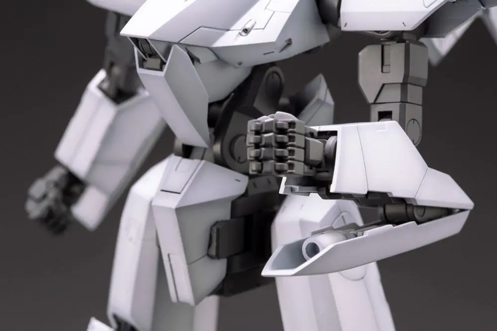Gigantic Arms MSG Plastic Model Kit Variable Frame System 01 Garudagear (Beluga) 19 cm product photo