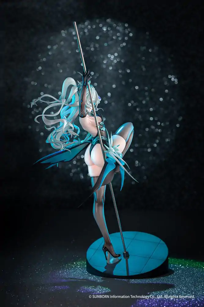 Girls´ Frontline Statue 1/7 PA-15 Treading Light, Coming Night Ver. 27 cm product photo