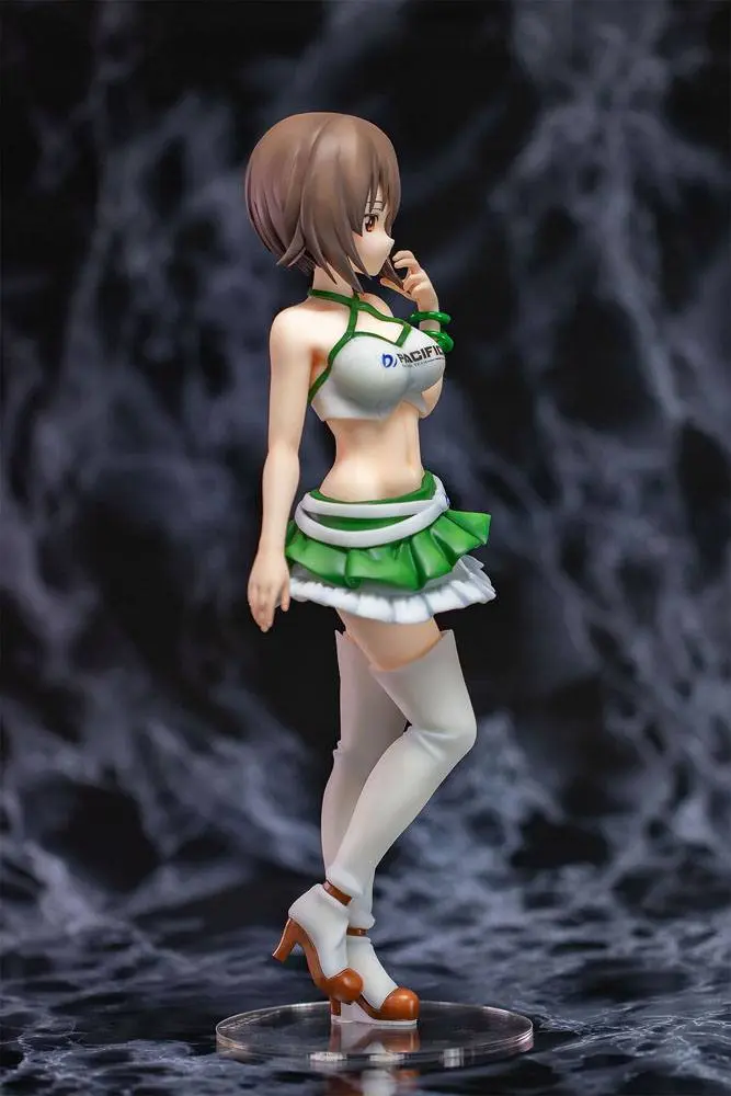 Girls und Panzer der Film x Pacific Racing Team Statue 1/5 Maho Nishizumi Race Queen Ver. 31 cm product photo