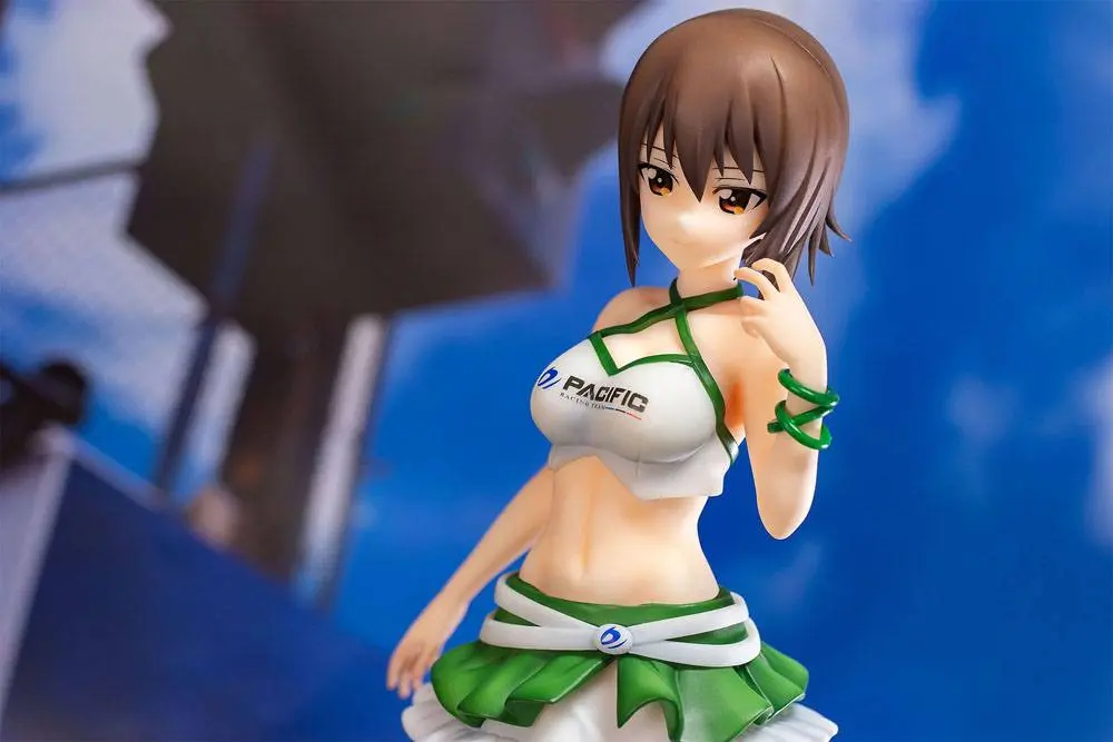 Girls und Panzer der Film x Pacific Racing Team Statue 1/5 Maho Nishizumi Race Queen Ver. 31 cm product photo