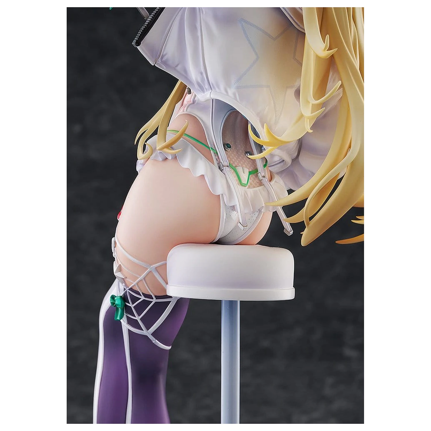 Goddess of Victory: Nikke PVC Statue 1/6 Rupee: Winter Shopper 30 cm  product photo
