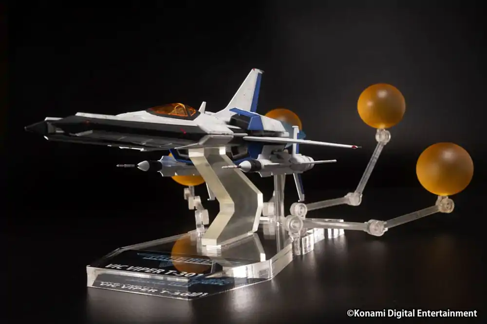 Gradius V Plastic Kit 1/144 VIC VIPER T-301 Peinted Finished 14 cm product photo