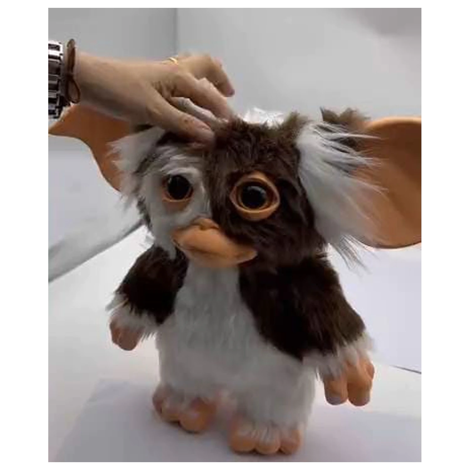 Gremlins Life-Size Plush Figure with Sound Gizmo 25 cm product photo