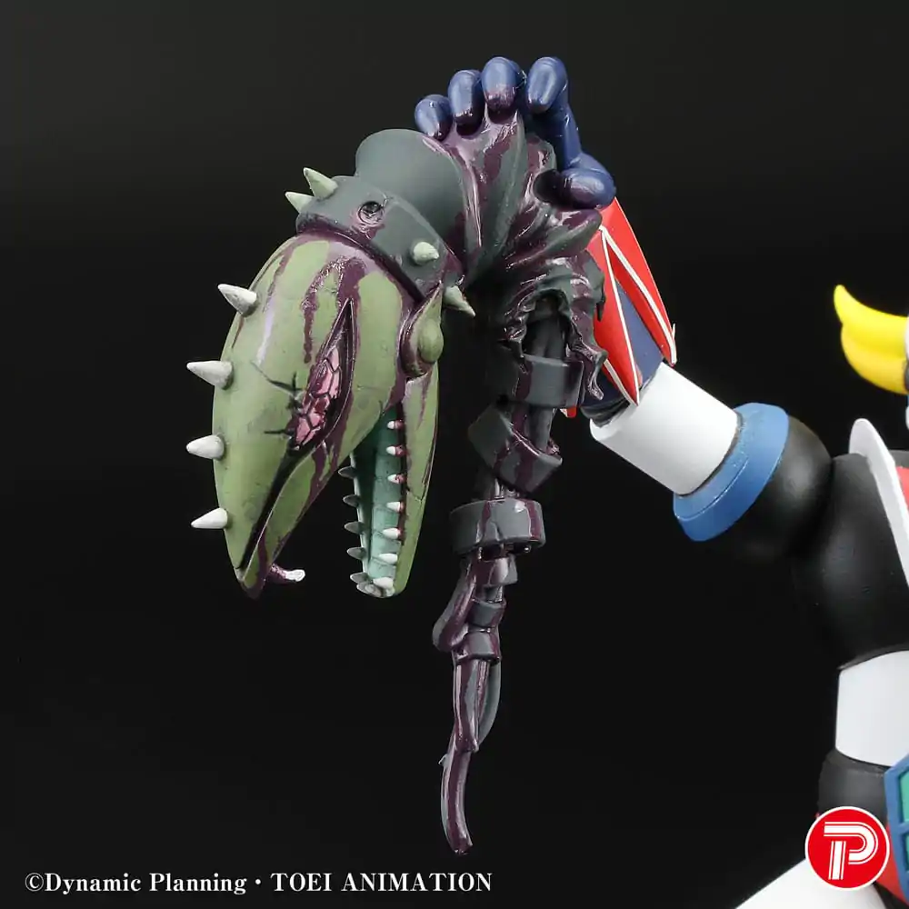 Grendizer Scene Selection 01 PVC Statue Grendizer a cry of Victory 14 cm     product photo