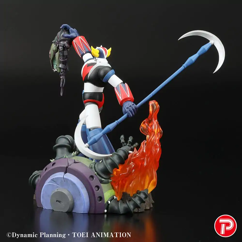 Grendizer Scene Selection 01 PVC Statue Grendizer a cry of Victory 14 cm     product photo