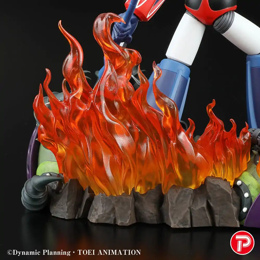 Grendizer Scene Selection 01 PVC Statue Grendizer a cry of Victory 14 cm     product photo