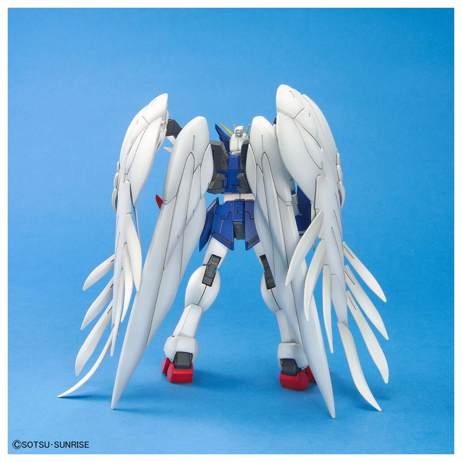 Model Kit MG 1/100 Wing Gundam Zero EW product photo