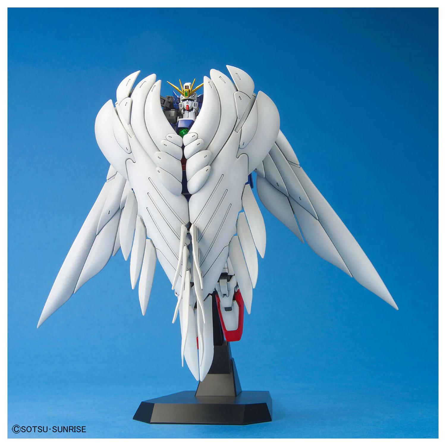 Model Kit MG 1/100 Wing Gundam Zero EW product photo