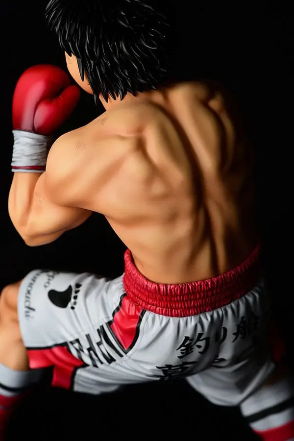 Hajime no Ippo PVC Statue 1/6 Ippo Makunouchi -fighting pose- ver.damage(re-run) 26 cm product photo