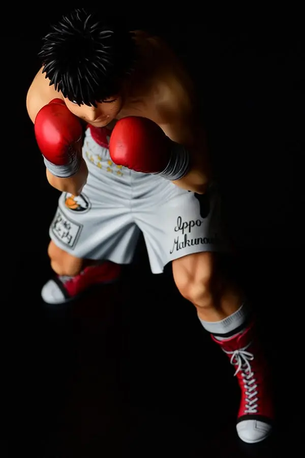 Hajime no Ippo PVC Statue 1/6 Ippo Makunouchi -fighting pose- ver.damage(re-run) 26 cm product photo