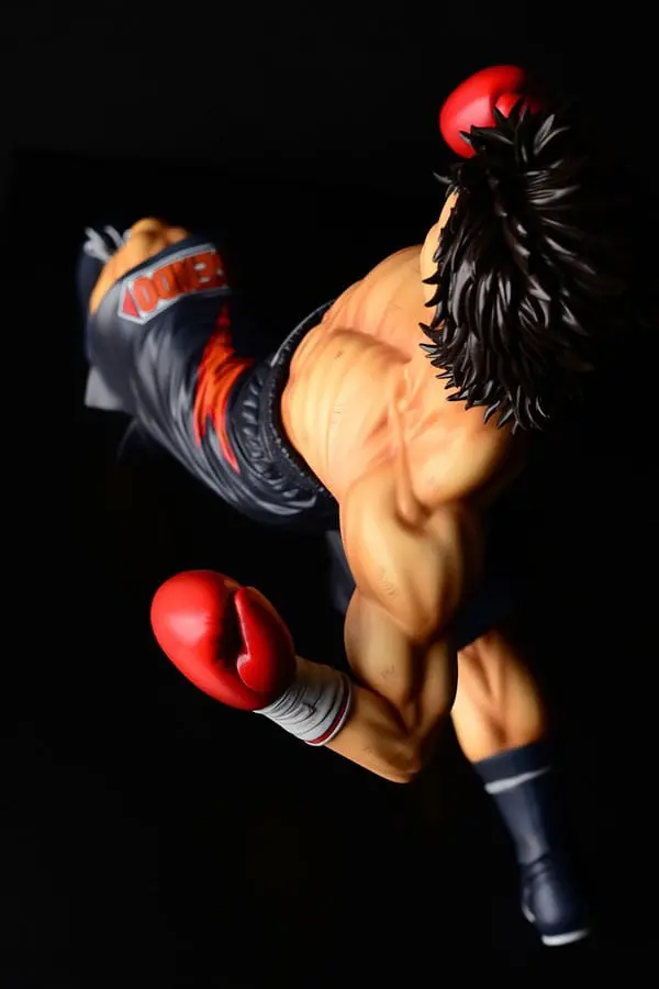 Hajime no Ippo PVC Statue 1/6 Takeshi Sendou Finish Blow Ver. Damage 29 cm product photo