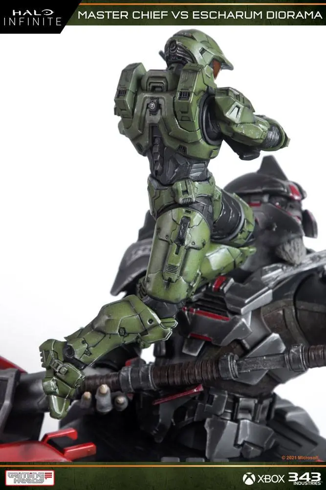 Halo: Infinite Diorama 1/8 Master Chief vs. Escharum 31 cm product photo