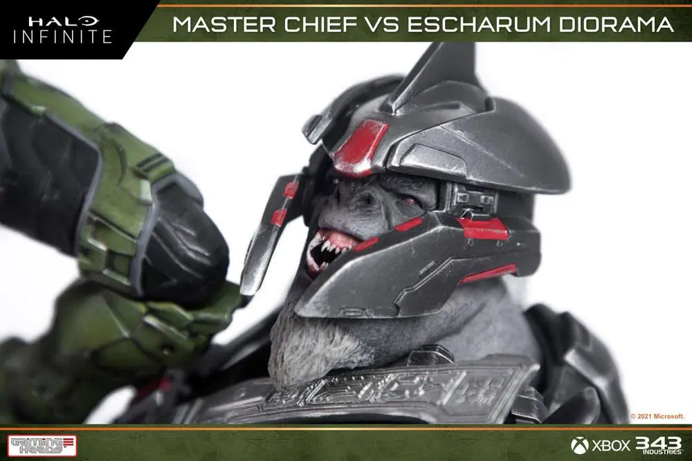 Halo: Infinite Diorama 1/8 Master Chief vs. Escharum 31 cm product photo