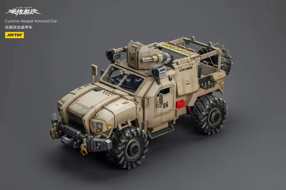 Hardcore Coldplay Vehicle 1/18 Cyclone Assauit Armored Car termékfotó