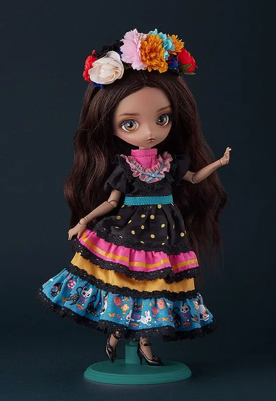 Harmonia Bloom Seasonal Doll Figures Outfit Set: Gabriela (Black) product photo