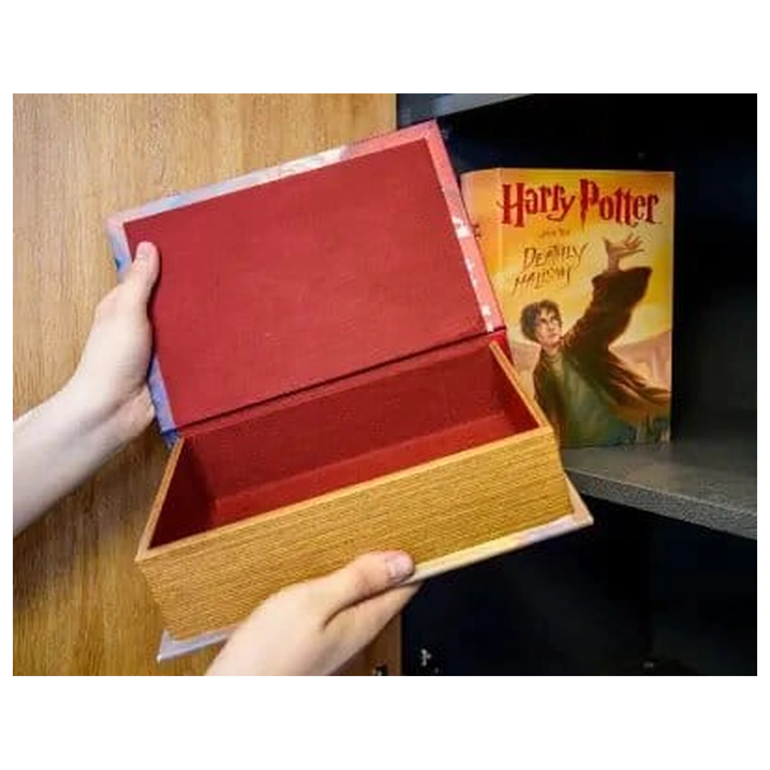 Harry Potter and the Chamber of Secrets Storage Box product photo