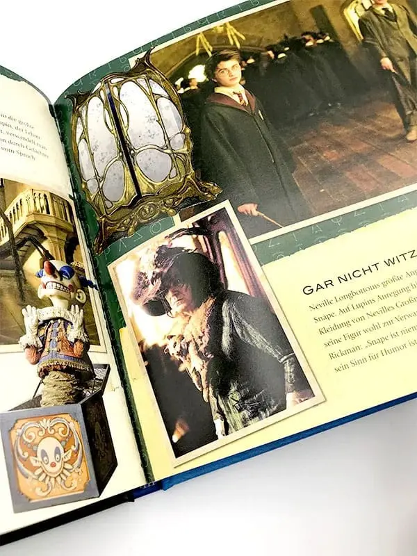 Harry Potter Book Die Zaubersprüche *German Version* product photo