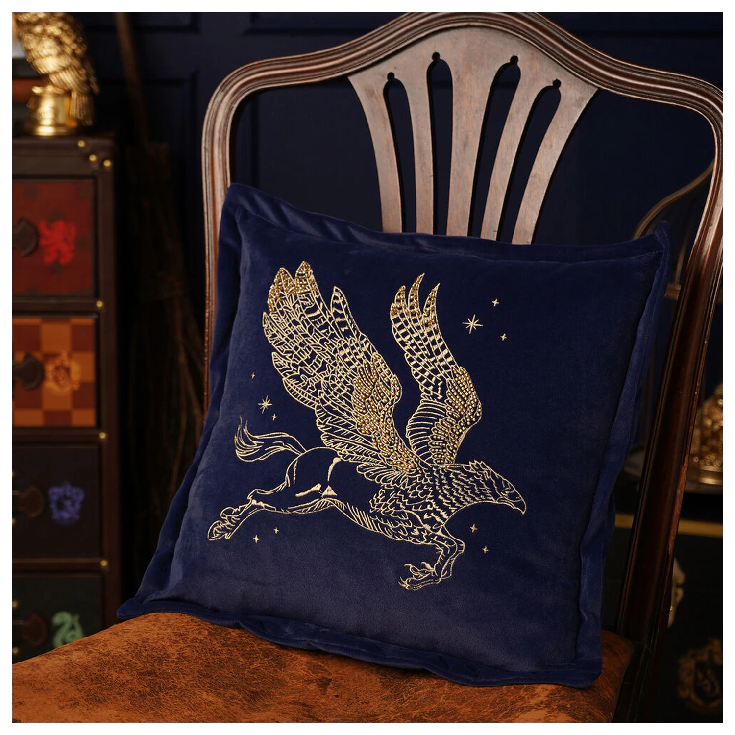 Harry Potter Buckbeak velvet cushion product photo