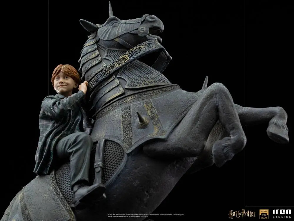 Harry Potter Deluxe Art Scale Statue 1/10 Ron Weasley at the Wizard Chess 35 cm product photo