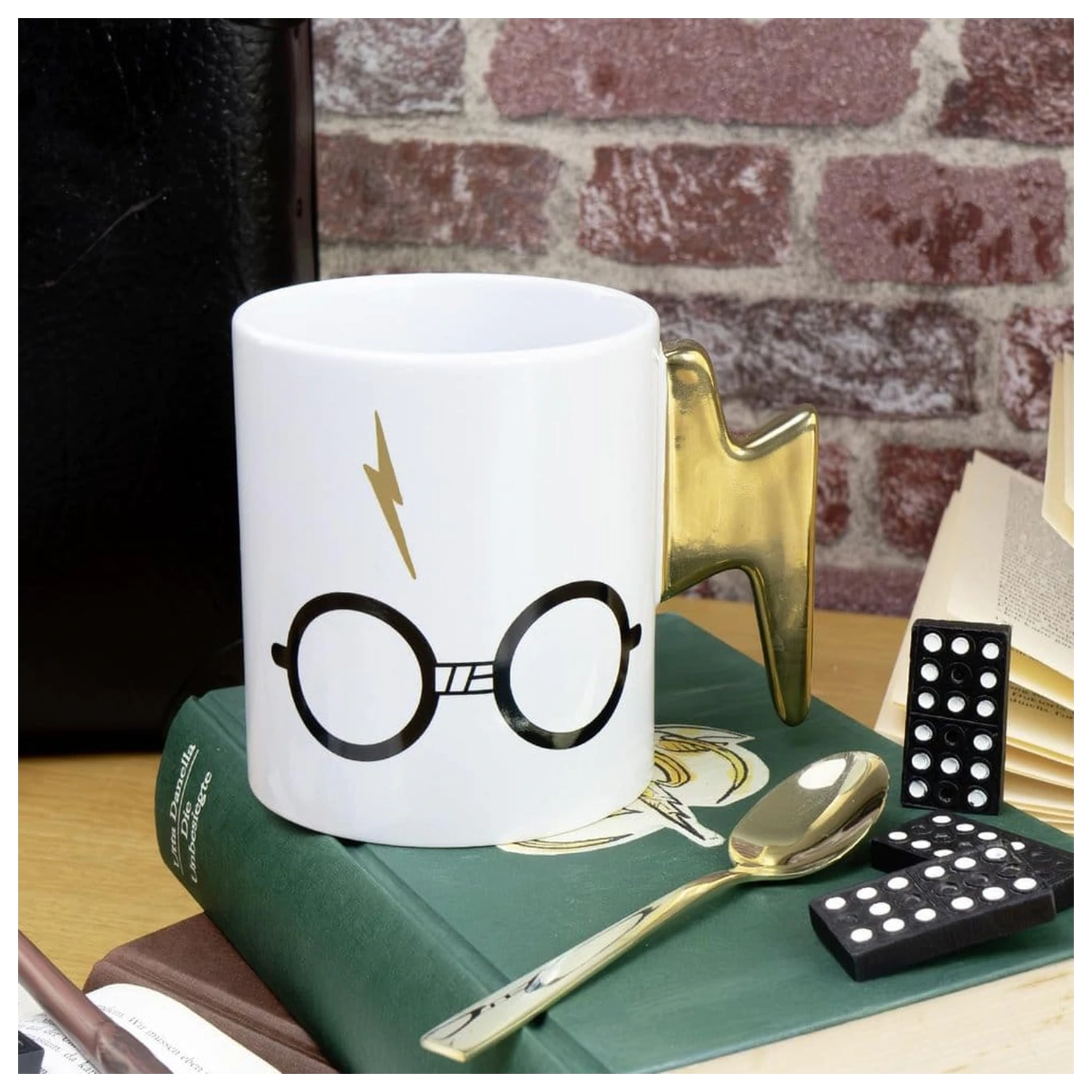 Harry Potter Mug Glasses Lightning Handle 460 ml product photo