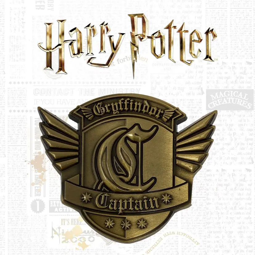 Harry Potter Medallion Gryffindor Captain Limited Edition product photo