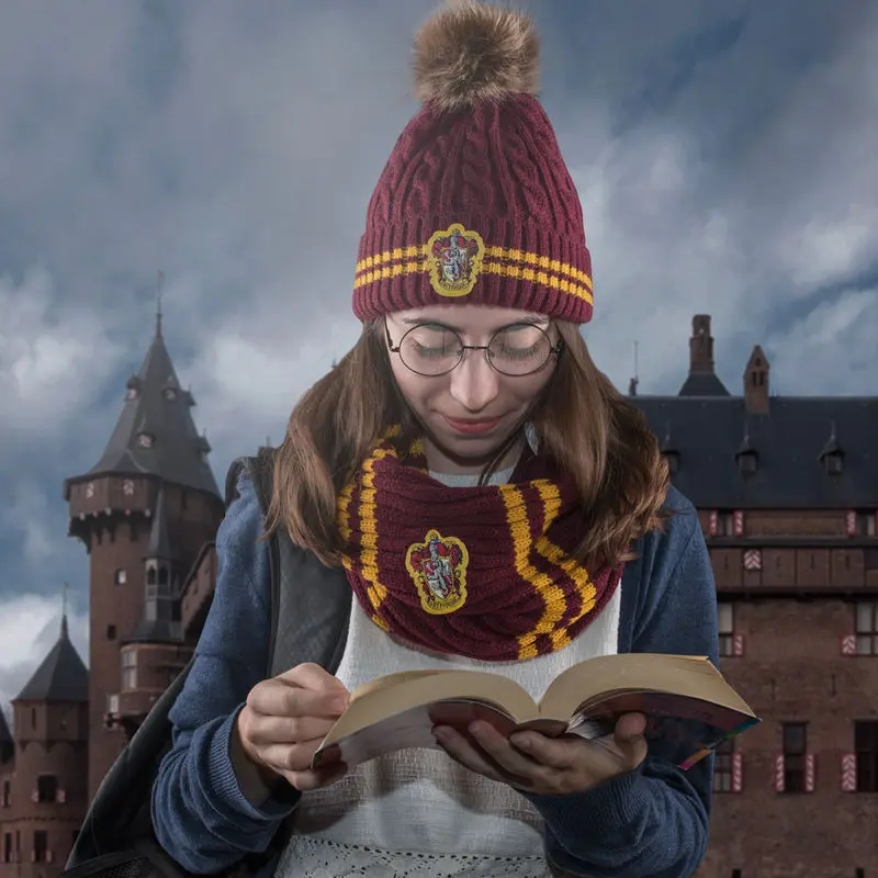 Harry Potter Infinity Scarf Gryffindor product photo