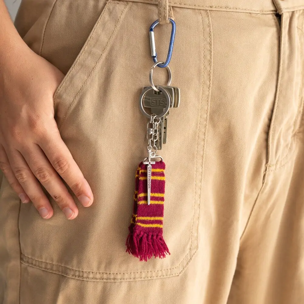 Harry Potter Griffindor scarf keychain product photo